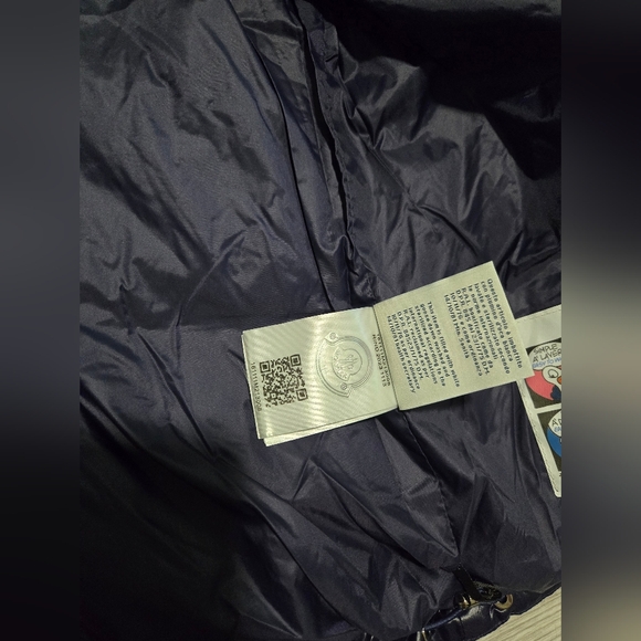 Puffer Jacket - Picture 4 of 9